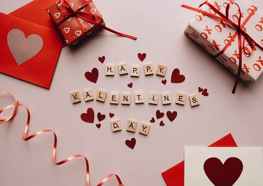 Valentine's Day date night ideas - MamaMag